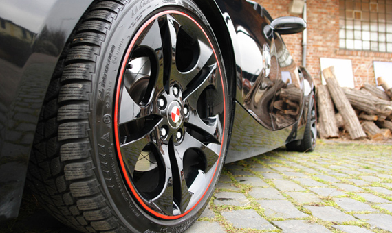 Felgenrandaufkleber für Autos und Motorräder